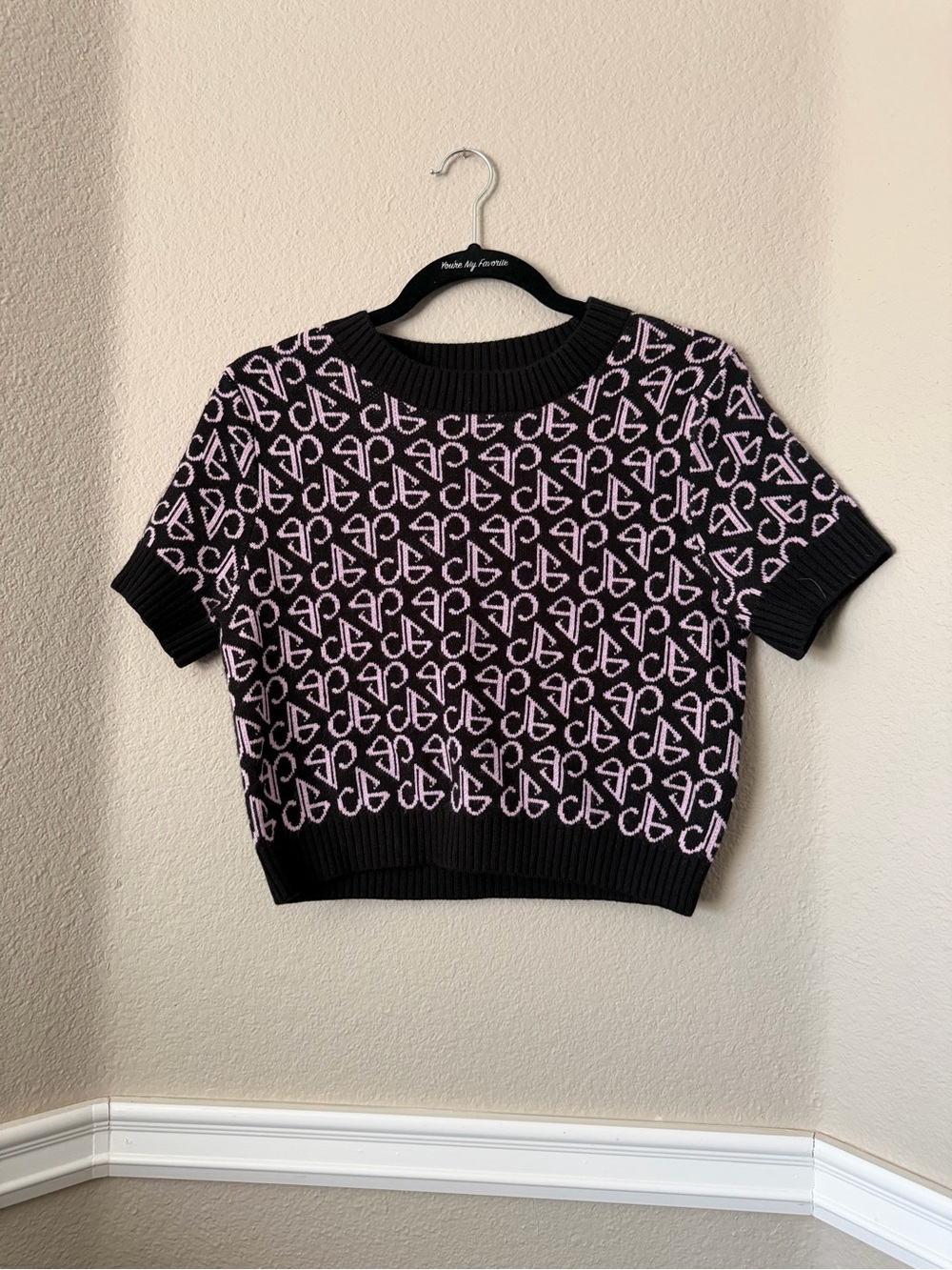 Divided Black & Light Pink Patterned Knit Crop Top